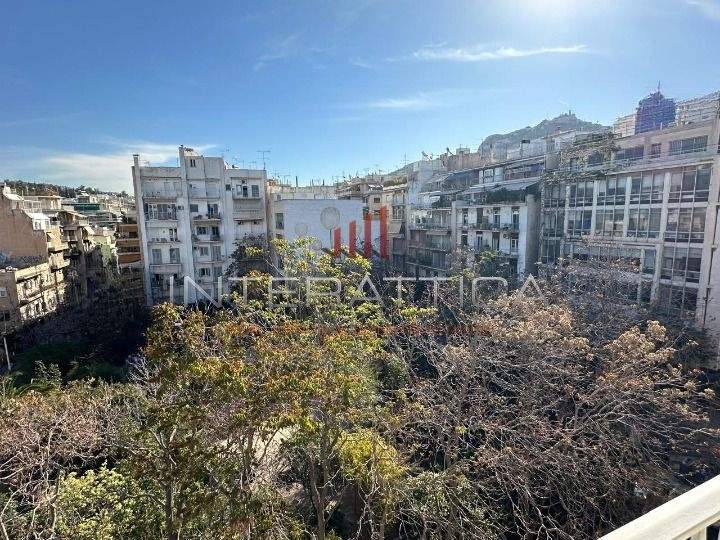תמונת קולונאקי, אתונה למכירה