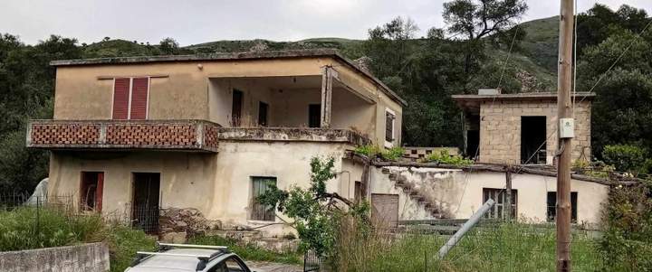 Kantanos-Selinon, Crete for sale