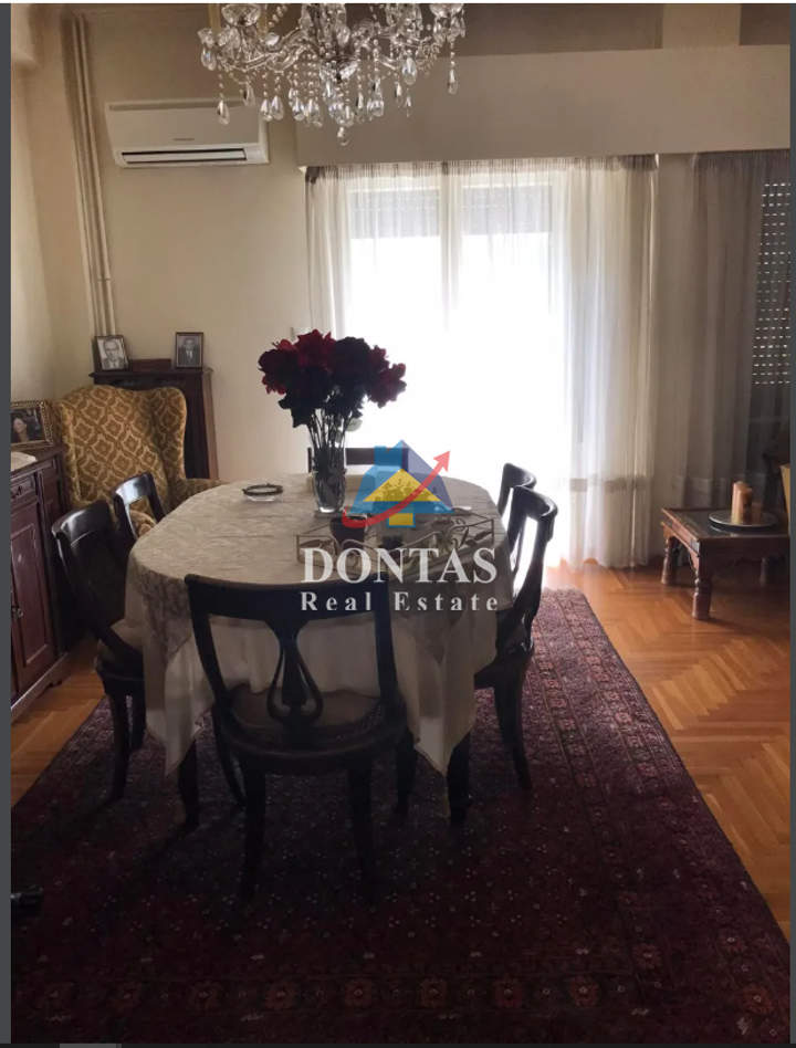 תמונת פנגרטי, אתונה למכירה