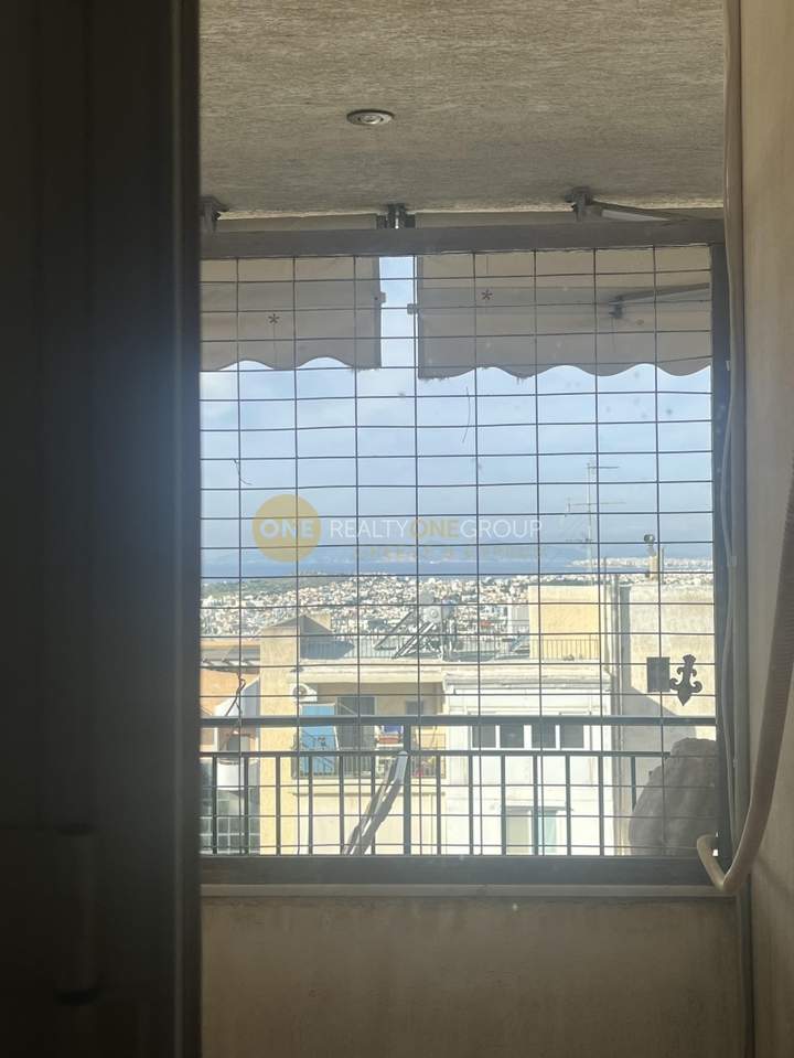 תמונת הליניקו, אתונה למכירה