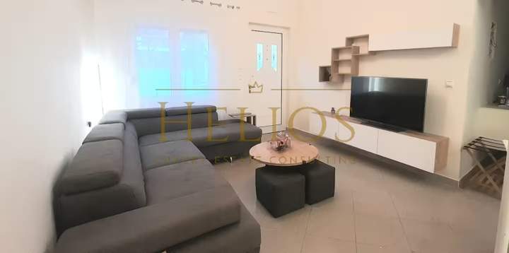 תמונת נאה חורה, חאניה, כרתים למכירה