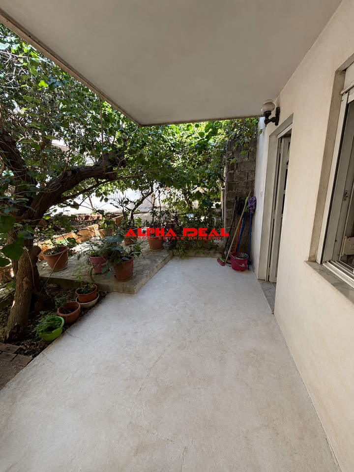 Nikaia, Athens for sale