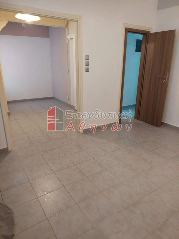 תמונת זוגרפו, אתונה למכירה