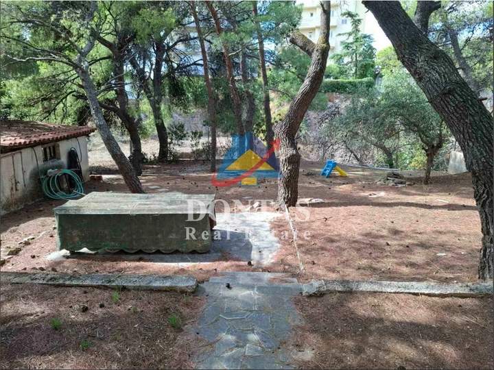 תמונת מליסייה, אתונה למכירה
