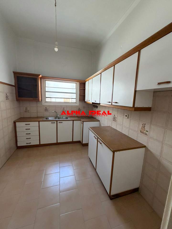 Nikaia, Athens for sale