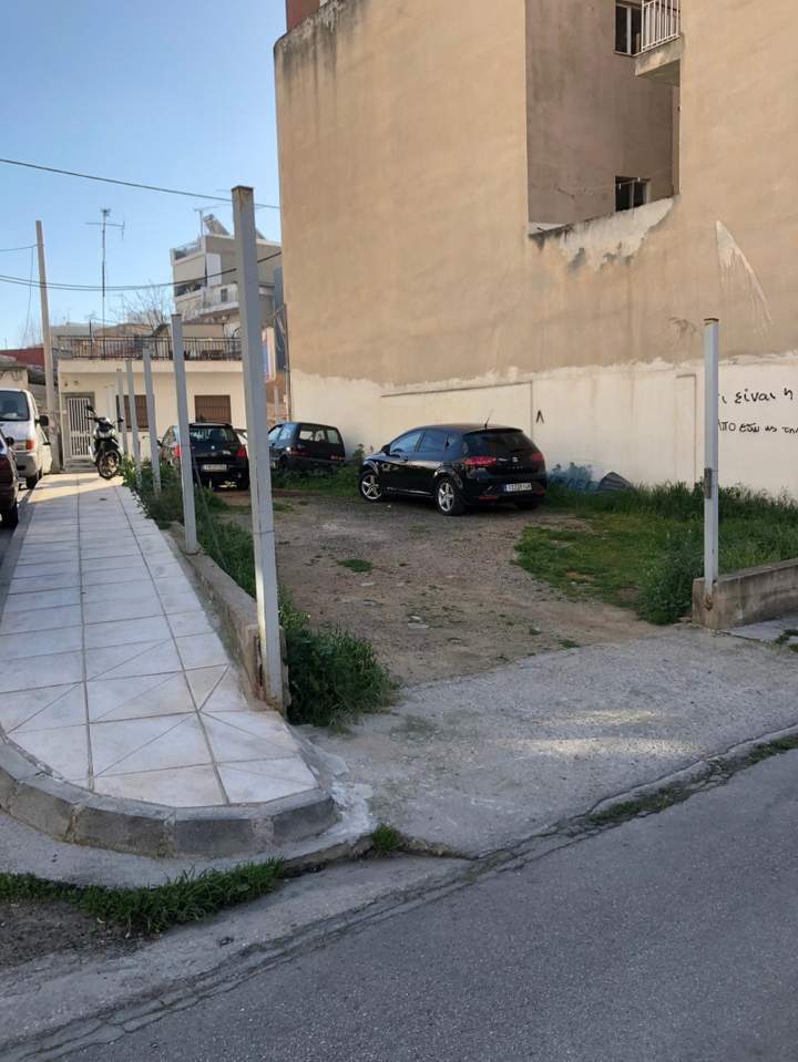 תמונת ניקיה, אתונה למכירה