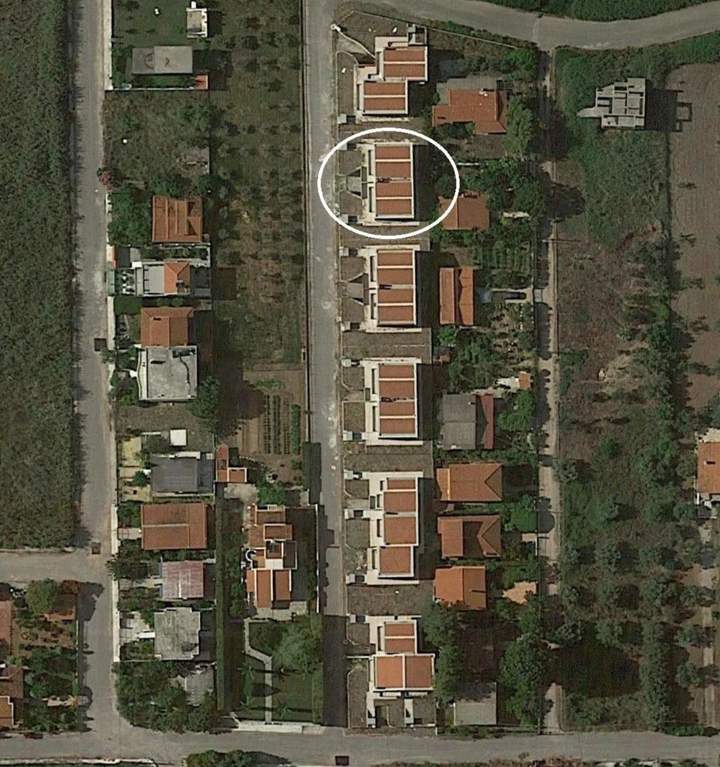 תמונת אורופוס, אתונה למכירה
