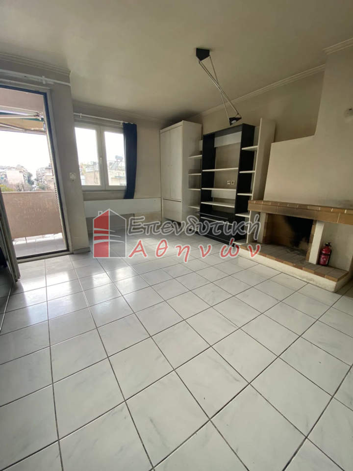 תמונת נאוס קוסמוס, אתונה למכירה