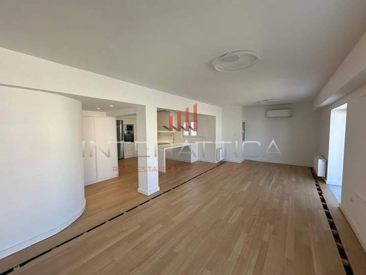 Syntagma, Athens for sale