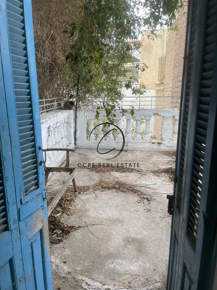תמונת תיסיו, אתונה למכירה