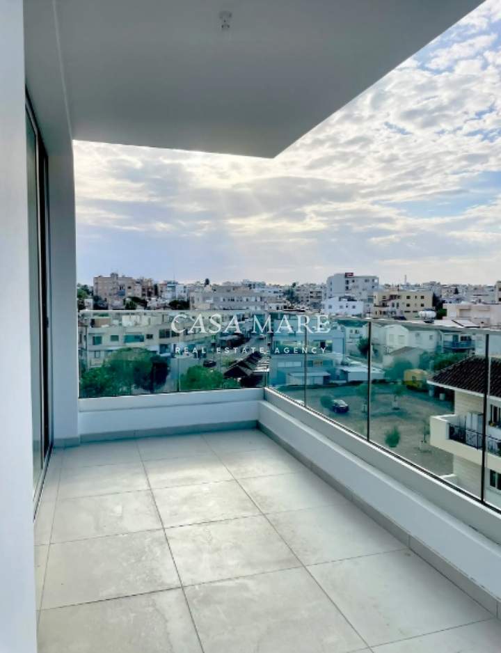 תמונת סטרולובוס, ניקוסיה למכירה