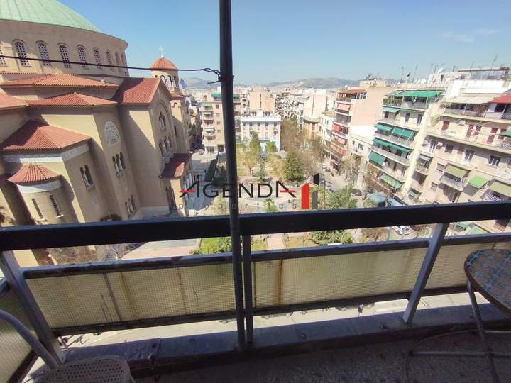 תמונת ויקטוריה, אתונה למכירה