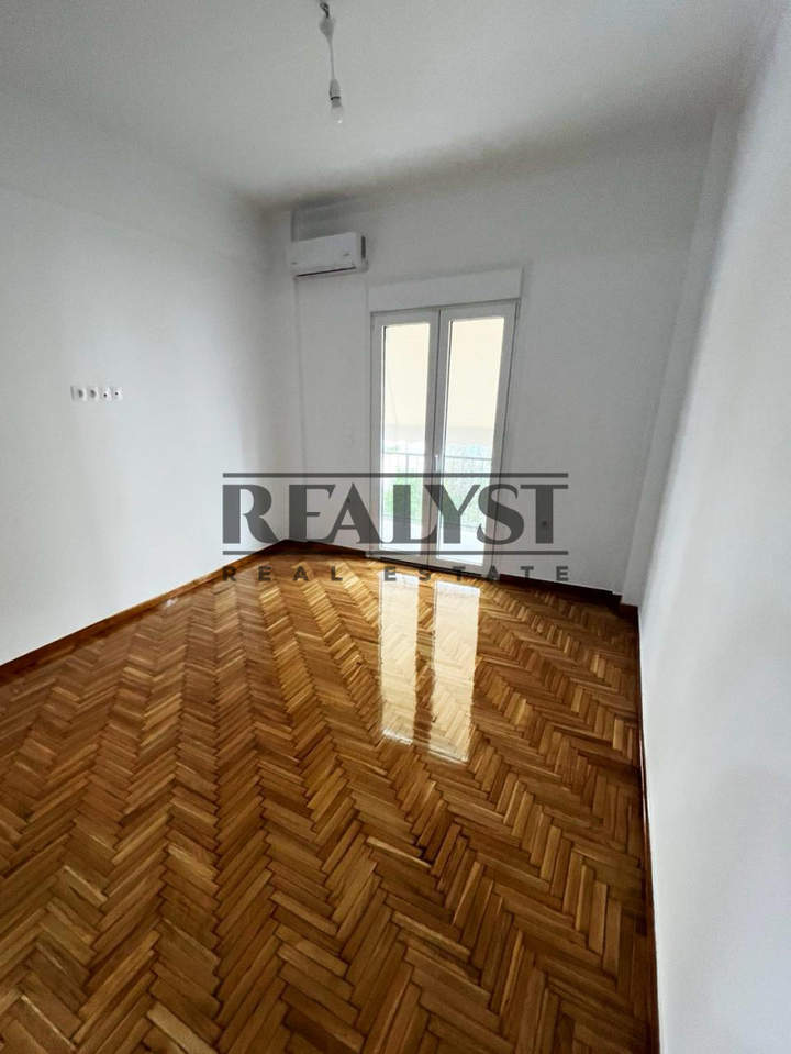 Neo Faliro, Athens for sale