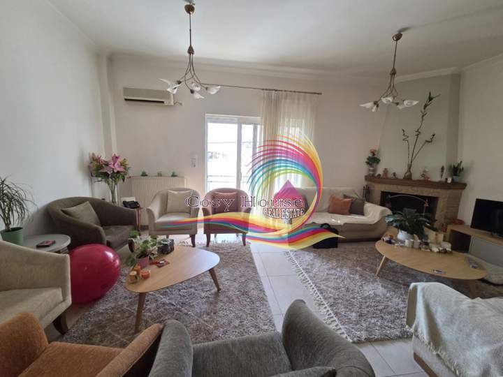תמונת איליופולי, אתונה למכירה