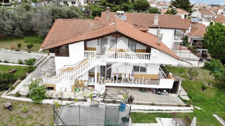 תמונת תרמי, סלוניקי למכירה
