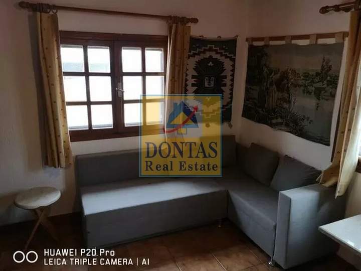 תמונת ואריליסיה, אתונה למכירה