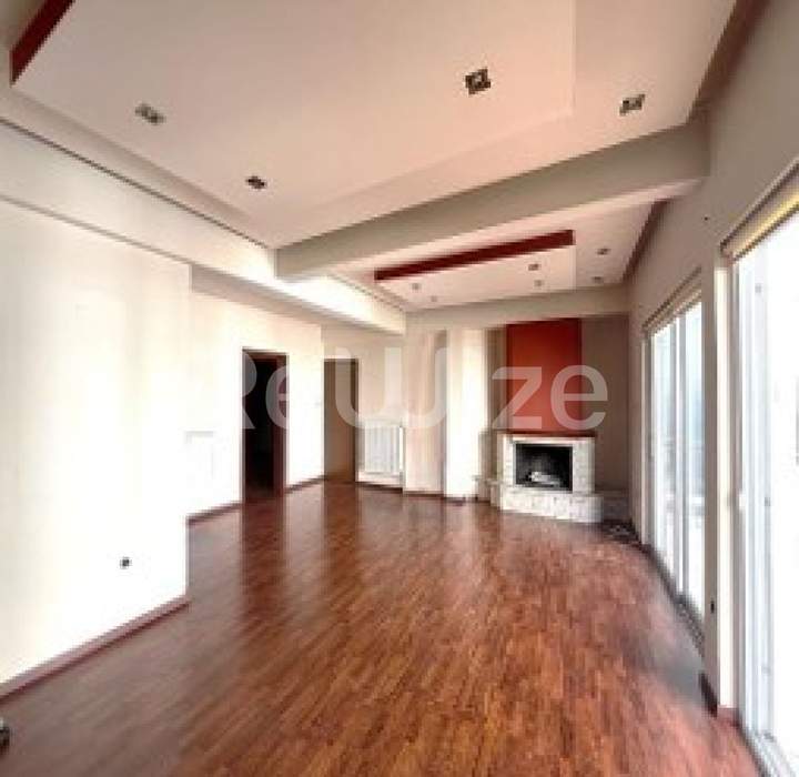 Neos Kosmos, Athens for sale