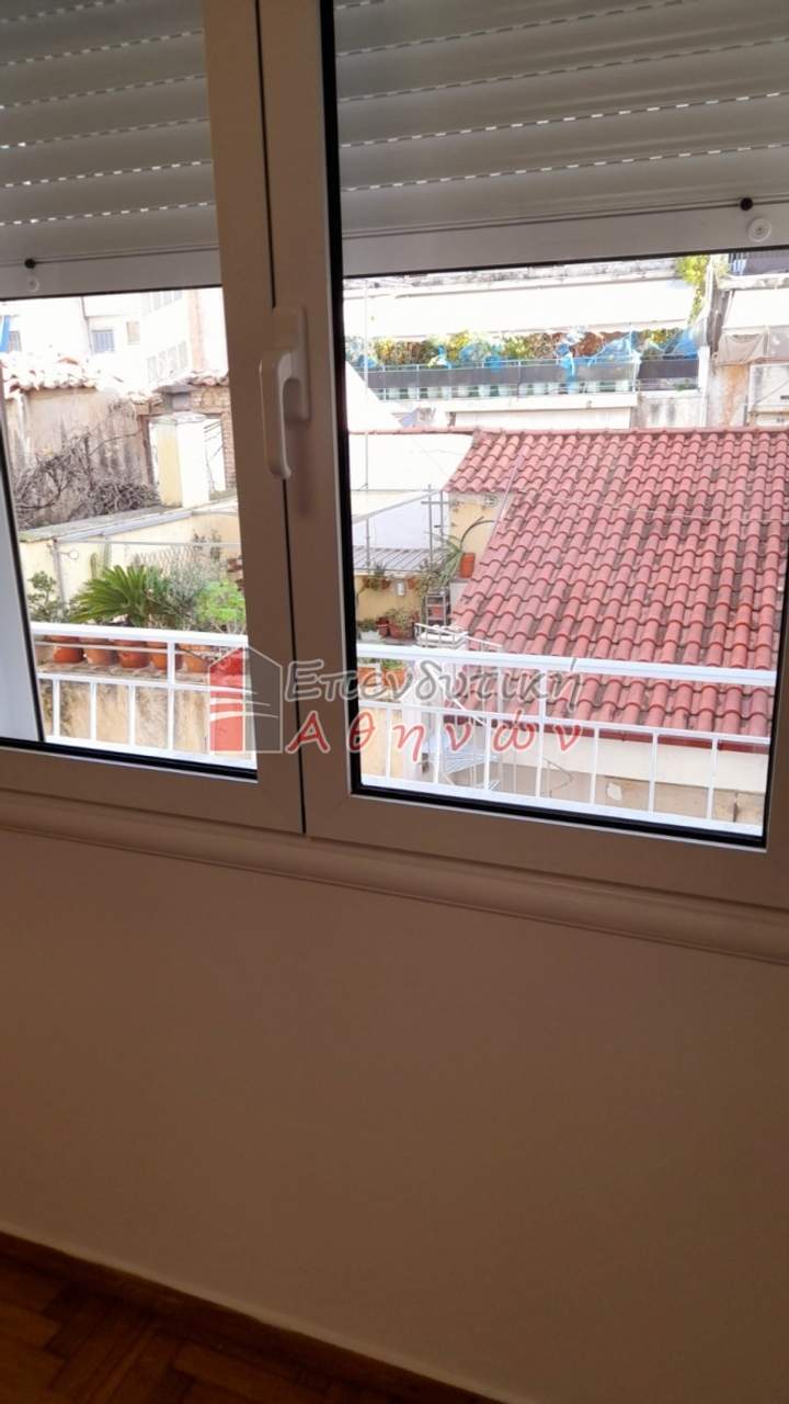 תמונת ויקטוריה, אתונה למכירה