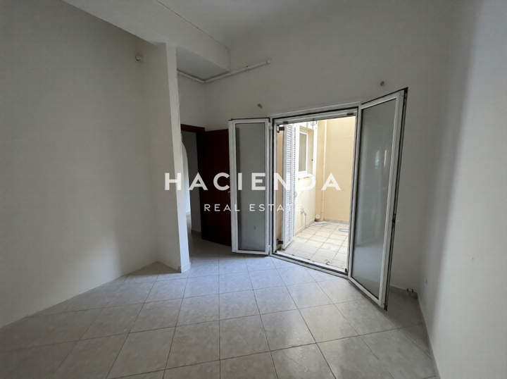 Drapetsona, Athens for sale