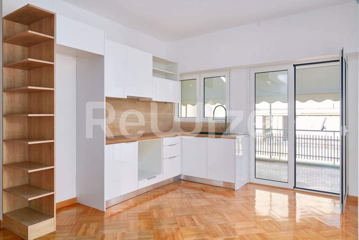Victoria, Athens for sale