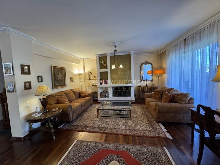 Nea Erythraia, Kifisia, Athens for sale