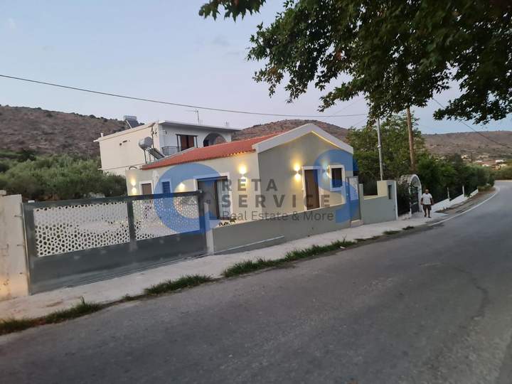 תמונת אפוקורנס, כרתים למכירה