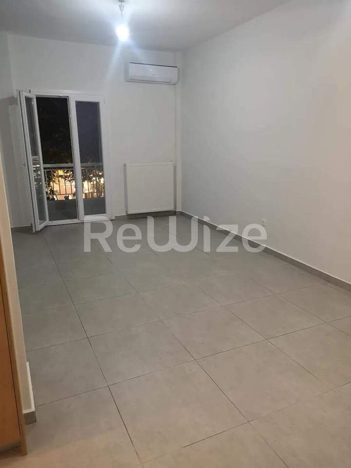 תמונת טומבה תחתית, סלוניקי למכירה