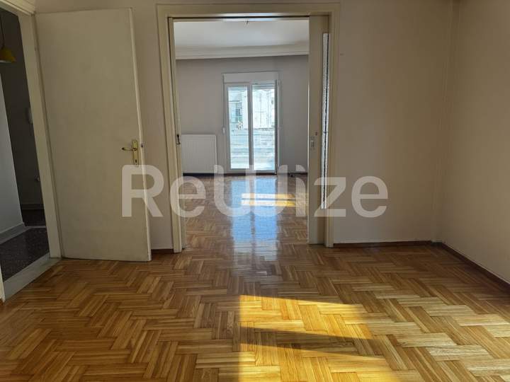 Evzonon, Thessaloniki for sale
