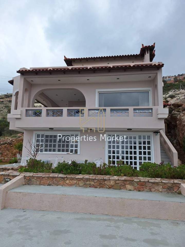 תמונת סרוניקוס, אתונה למכירה