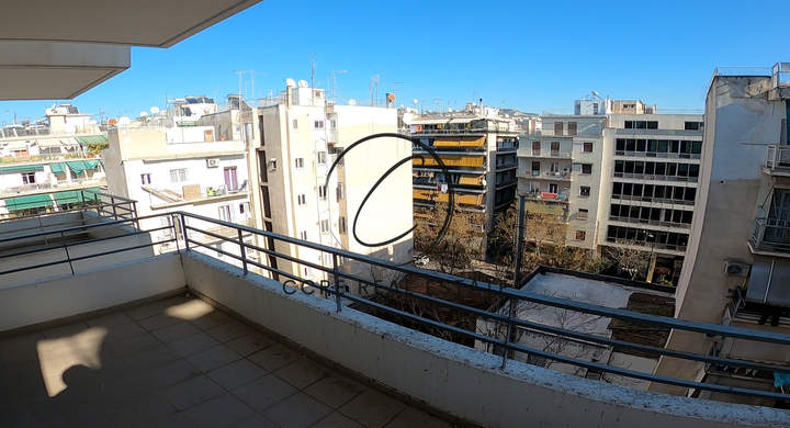 תמונת ויקטוריה, אתונה למכירה
