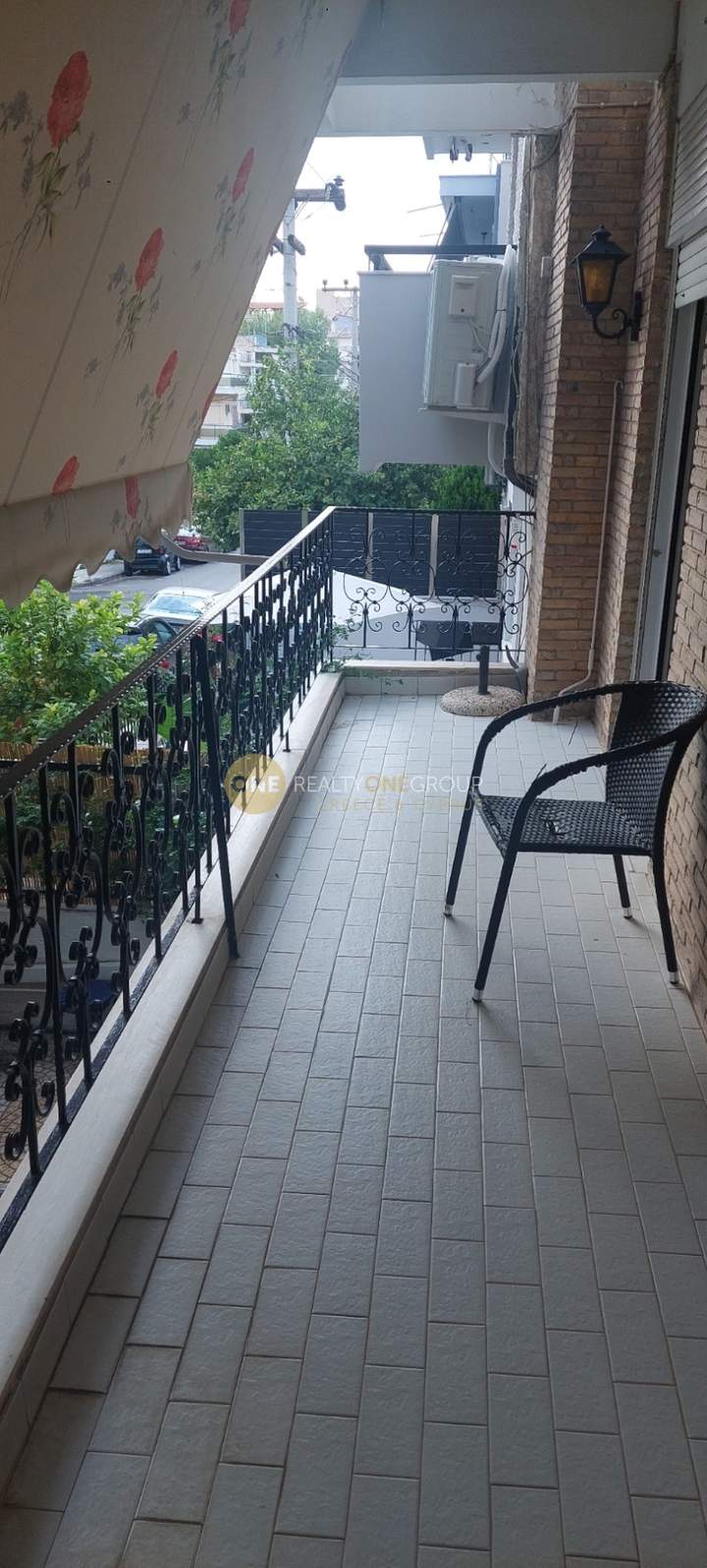 תמונת פאליו פאלירו, אתונה למכירה