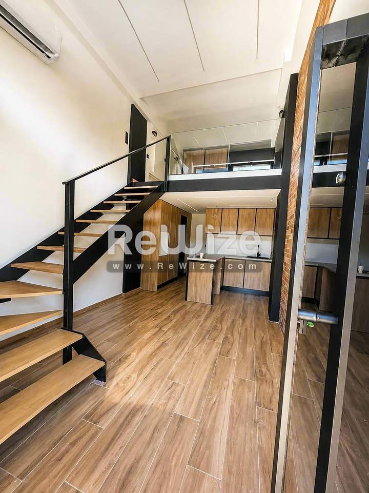 Gizi / Gkyzi, Athens for sale