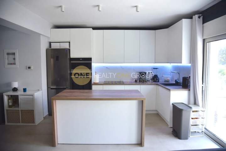 Nea Erythraia, Kifisia, Athens for sale