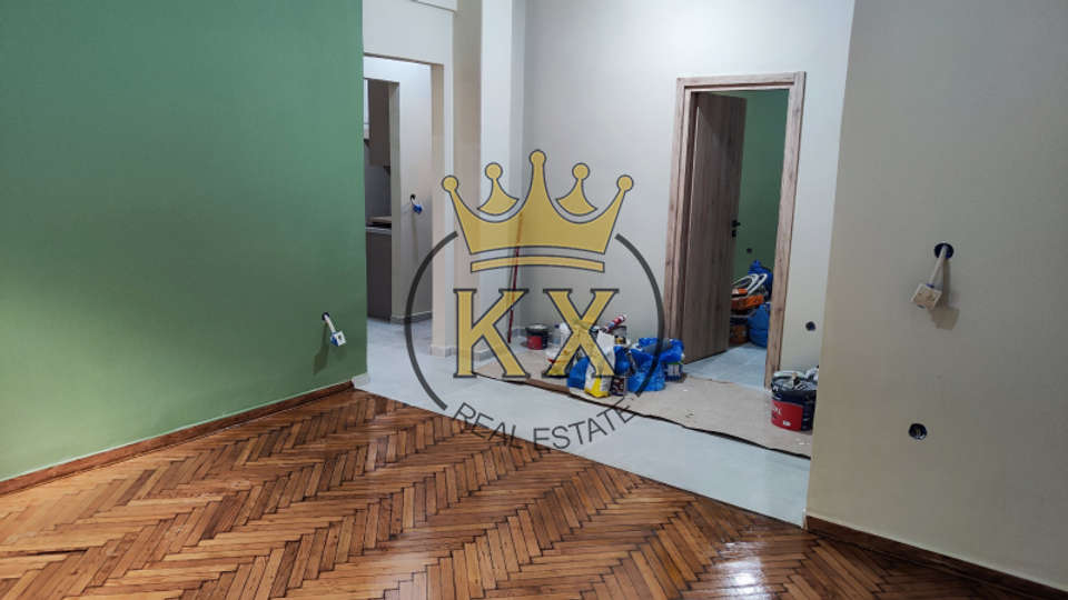 Image 2 of 9