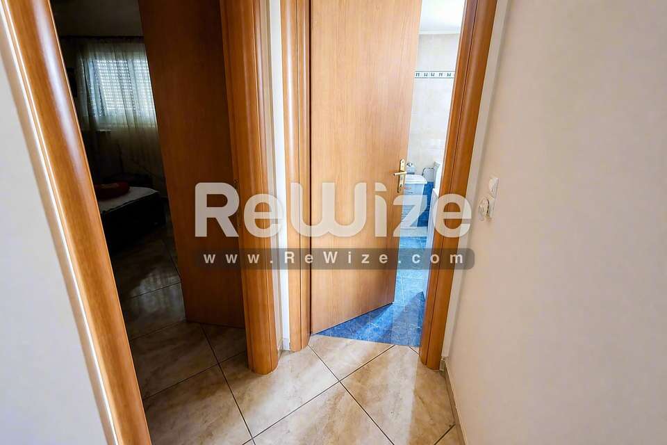 Image 2 of 14