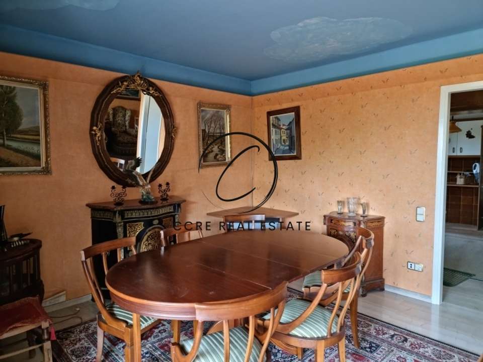 Image 1 of 20