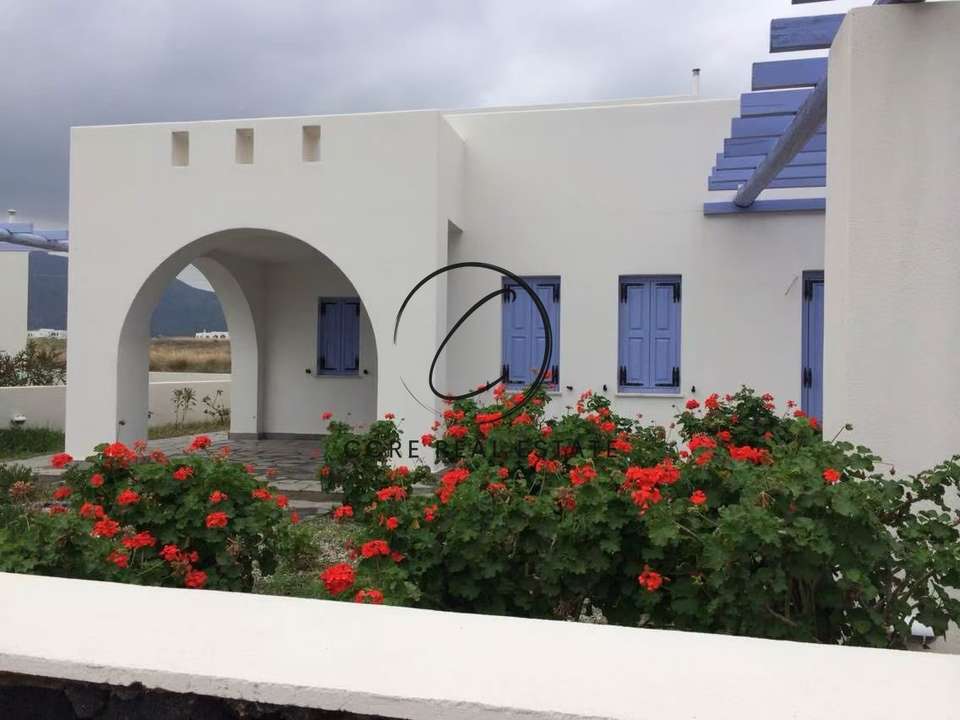 Image 2 of 10
