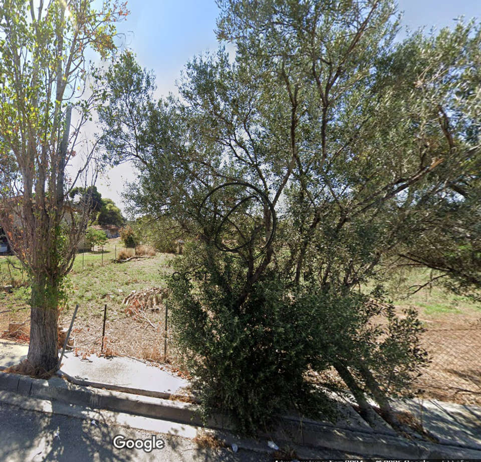 Image 0 of 2