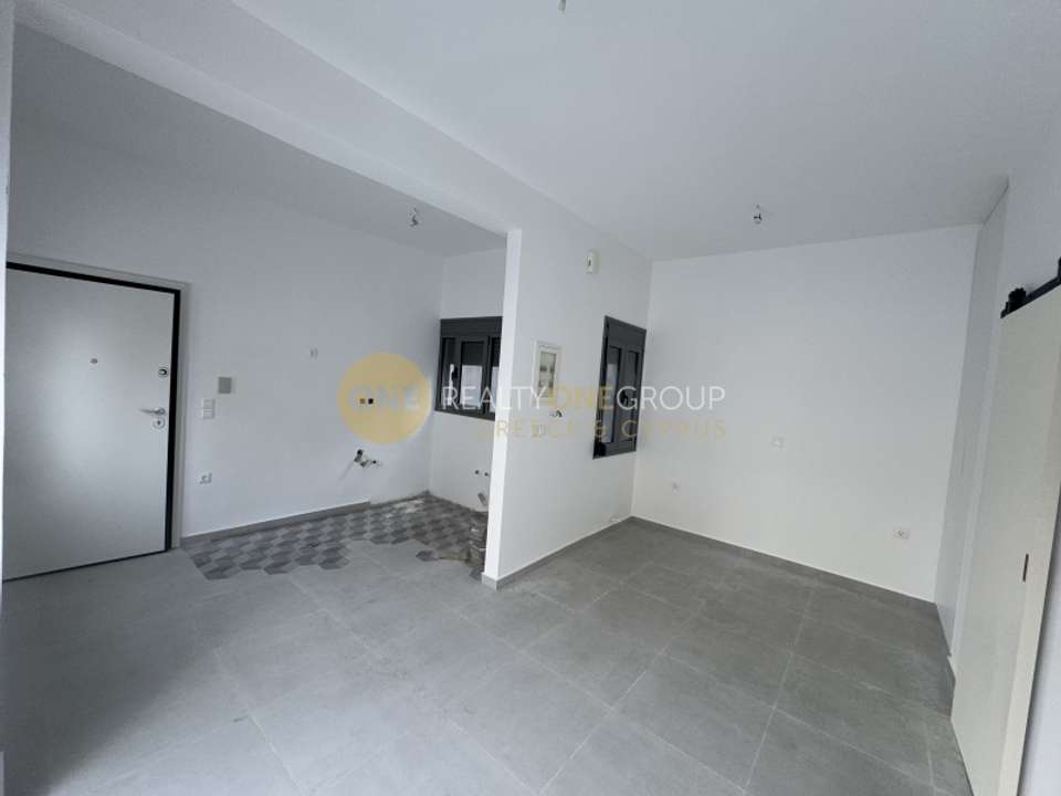 Image 1 of 24