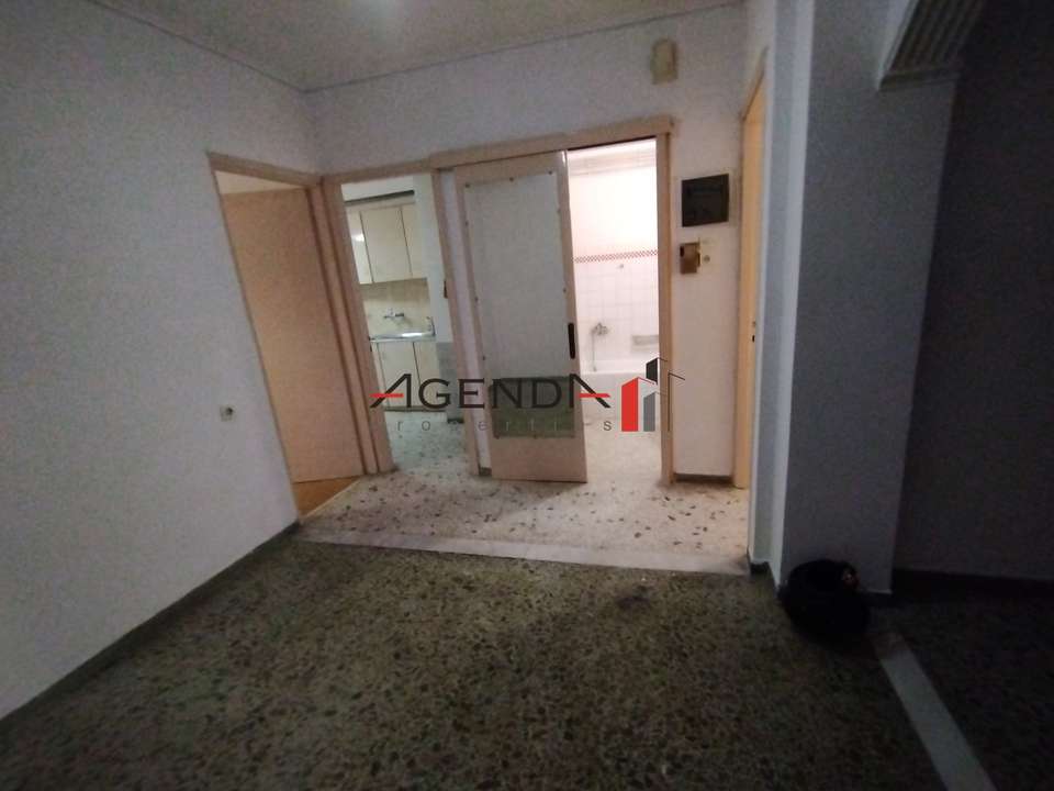 Image 4 of 30