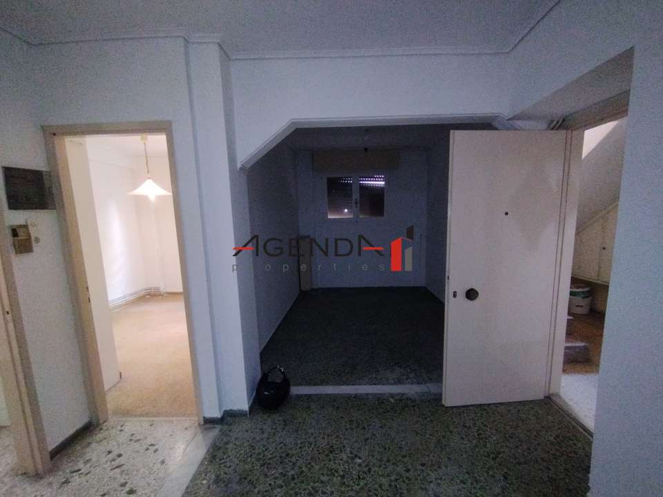 Image 7 of 30