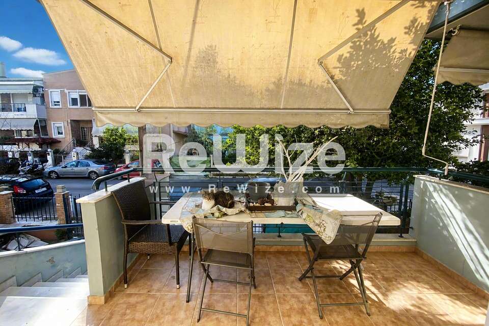 Image 2 of 24