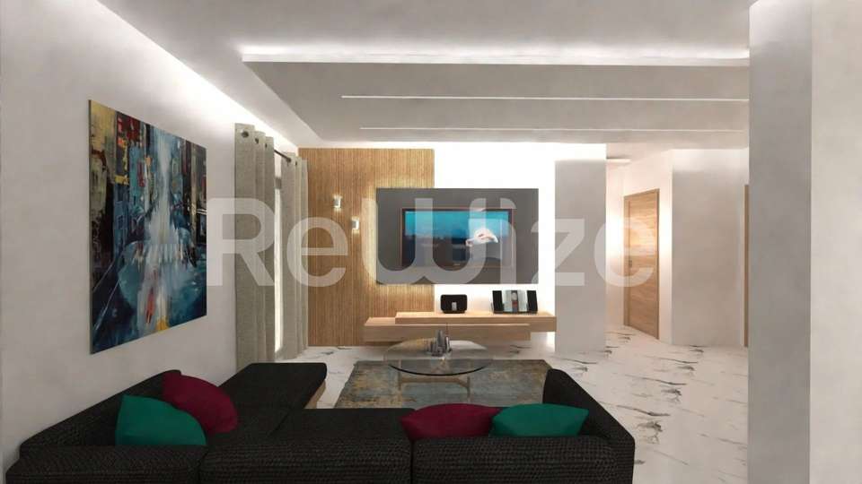 Image 2 of 8