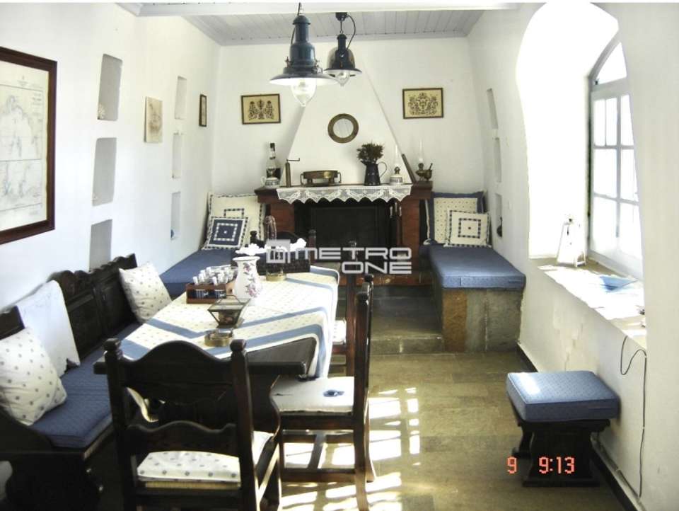 Image 1 of 40