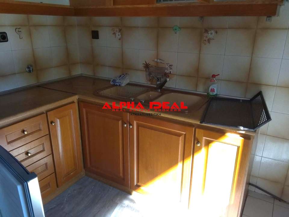 Image 2 of 16