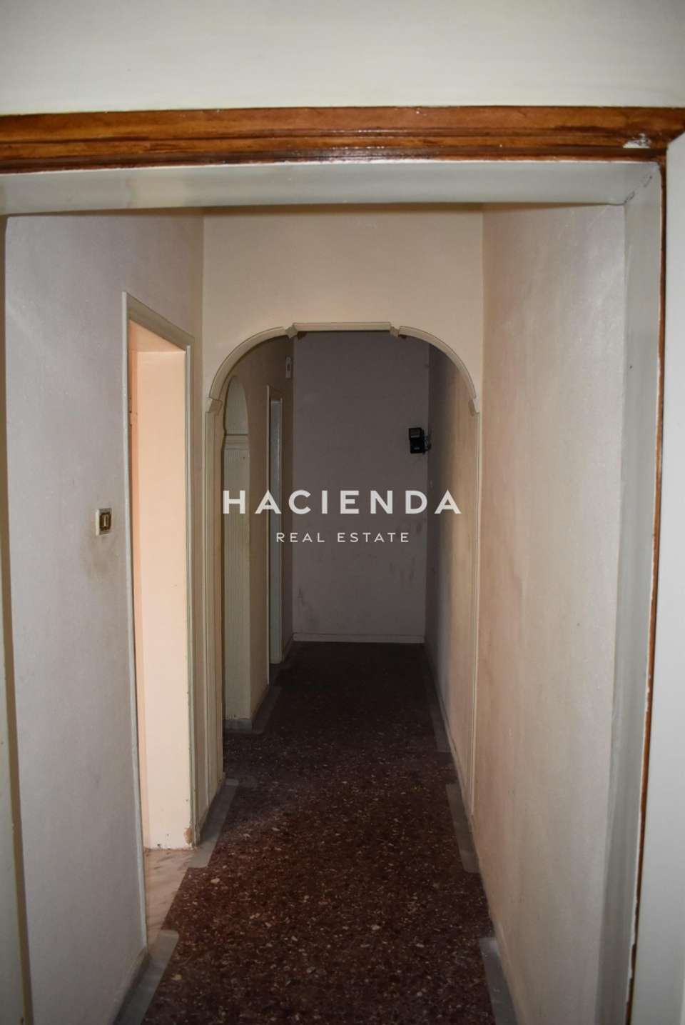 Image 2 of 24