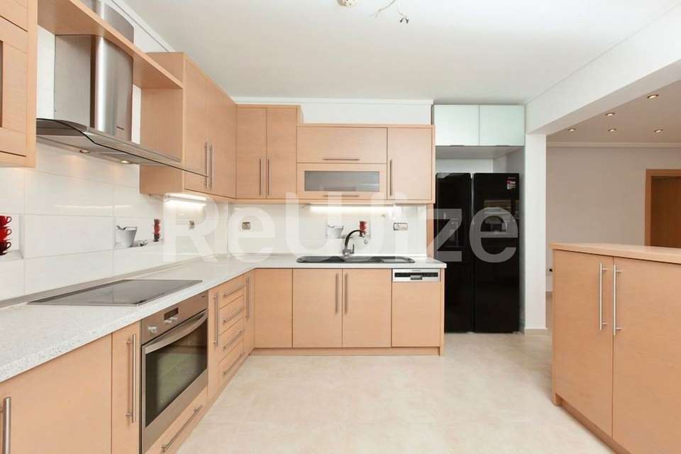 Image 2 of 14