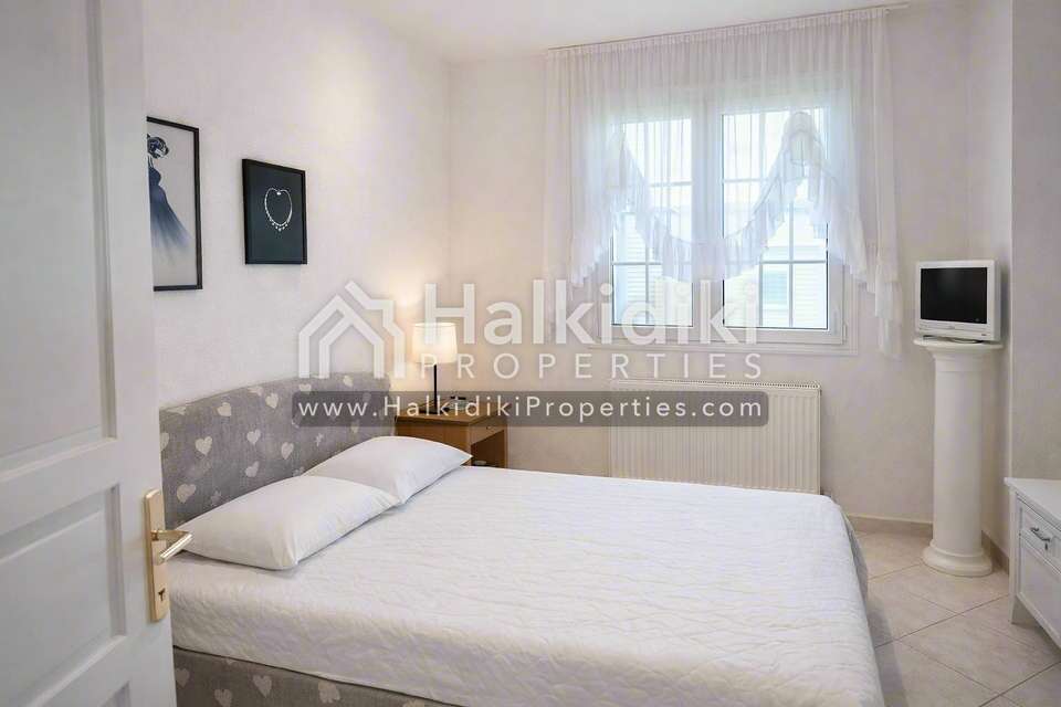 Image 1 of 16