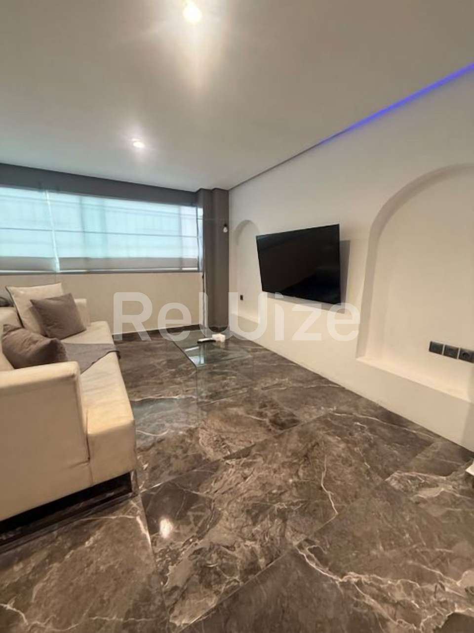 Image 2 of 25