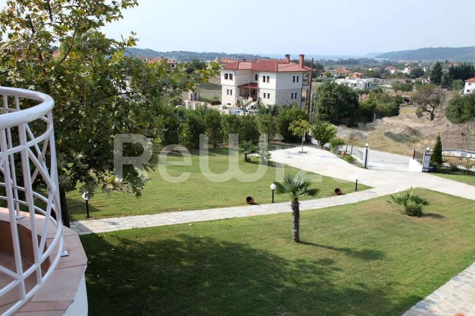 Image 2 of 13